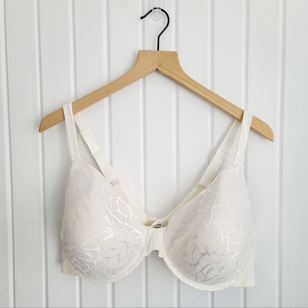 Bali 40D Beauty Lift Support Invisible Underwire Pearl White Lace Bra
